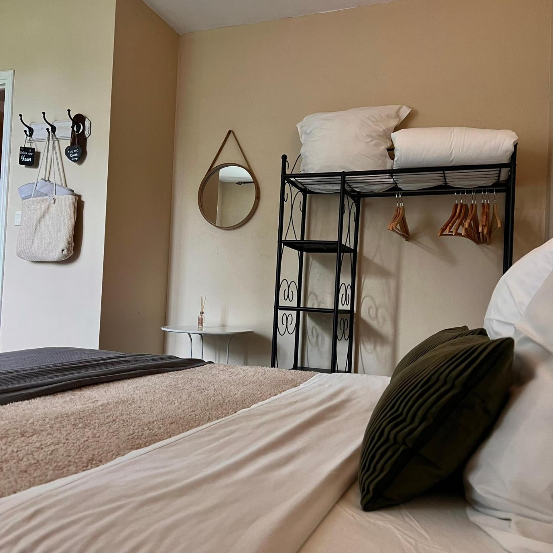 Le Moulin De Montsegur Bed & Breakfast ภายนอก รูปภาพ